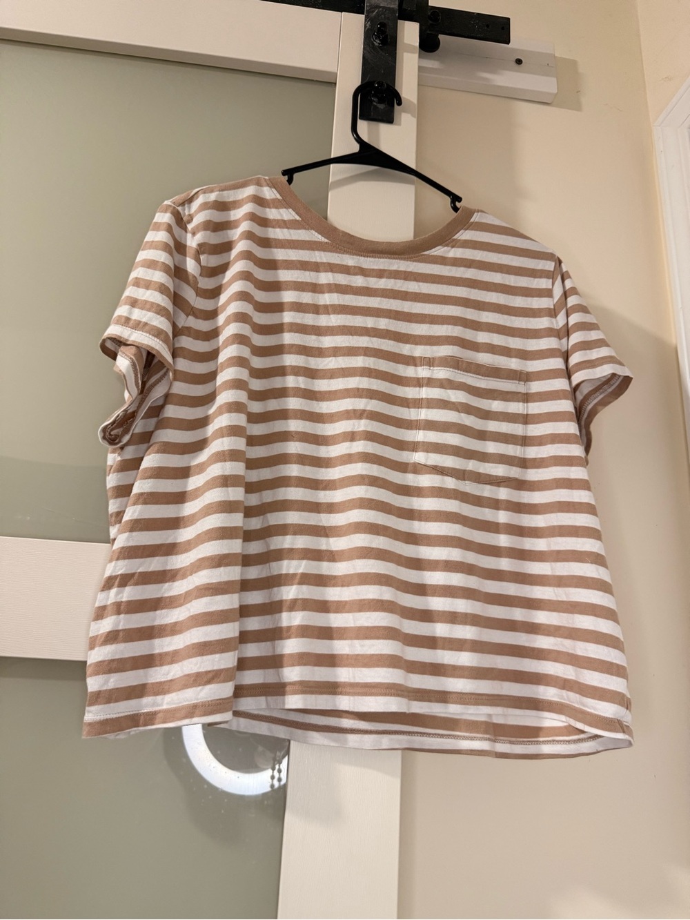 Women's Short Sleeve Boxy Stripe Tee in Beige and White